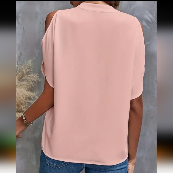 Women's Elegant Vintage Blouse with V-Neck - Durable and Opaque Top for Spring - Picture 3 of 5